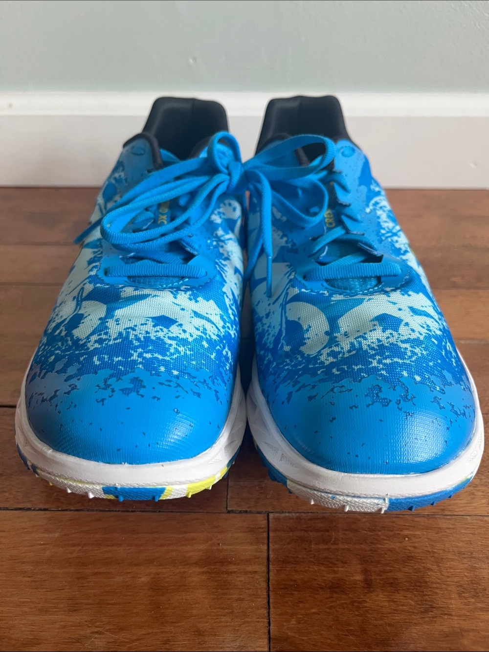 HOKA Crescendo XC Spikeless Women’s 12.5 Men’s 11 Blue Yellow Running Shoes